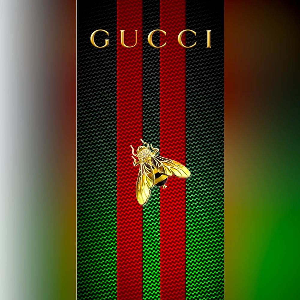 Gucci Sneak Peek- all good she selling under 550!! don't miss these prices.